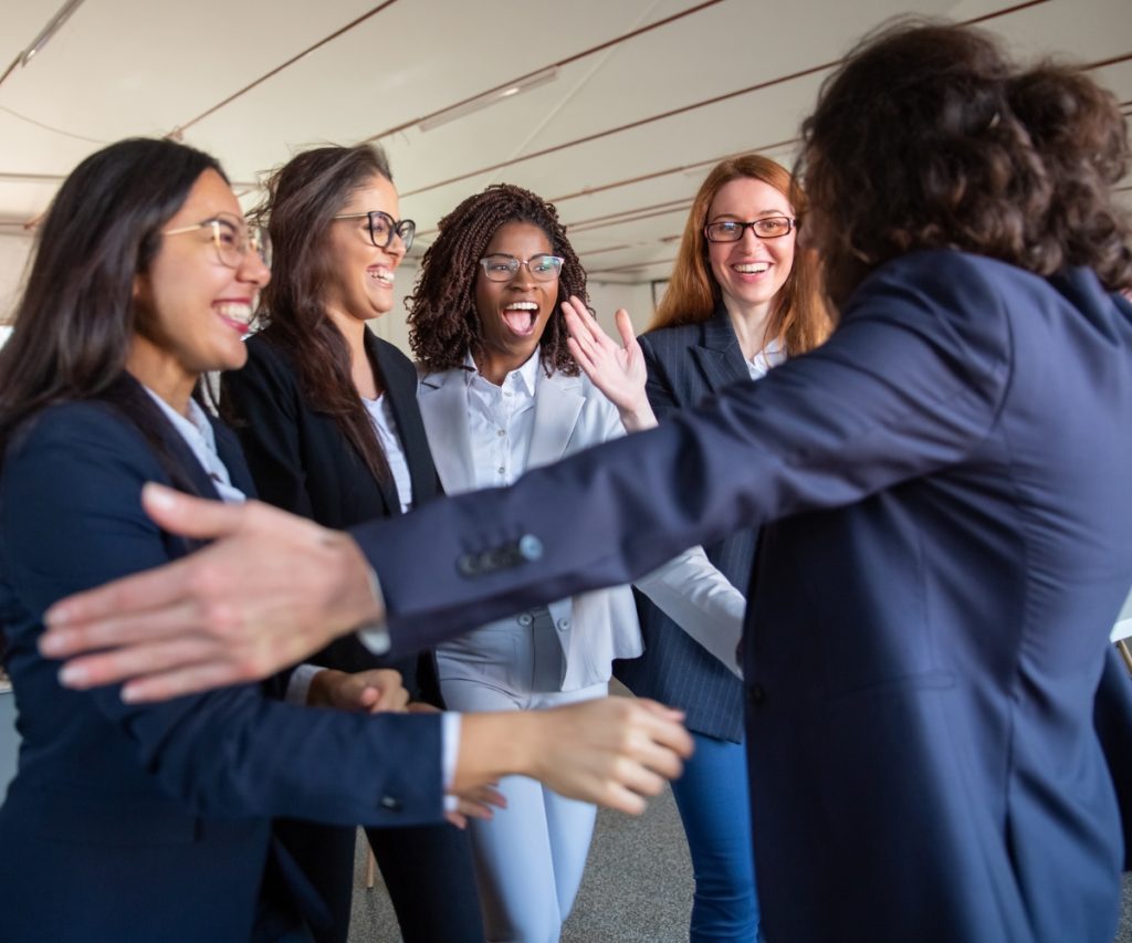 Clube de Vantagens para colaboradores: como oferecer? A Benê é o melhor cartão multibenefício corporativo, com bandeira Visa e aceitação ampla na vida real.A Benê é o melhor cartão multibenefício corporativo, com bandeira Visa e aceitação ampla na vida real.