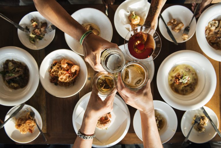O Almoço é a Métrica Invisível da Cultura: Por que a Experiência do Benefício Molda a Percepção do Colaborador. A Benê é o melhor cartão multibenefício corporativo, com bandeira Visa e aceitação ampla na vida real.