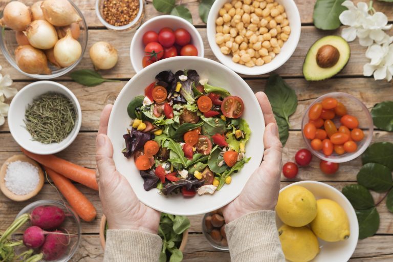 Alimentação Saudável no Trabalho: Como Usar o Benefício de Alimentação para Aumentar a Produtividade e Reduzir o Burnout. A Benê é o melhor cartão multibenefício corporativo, com bandeira Visa e aceitação ampla na vida real.