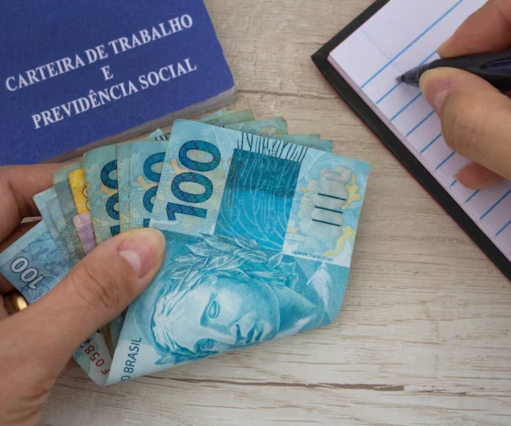 Como calcular o FGTS: entenda de forma simples e sem complicação. A Benê é o melhor cartão multibenefício corporativo, com bandeira Visa e aceitação ampla na vida real.