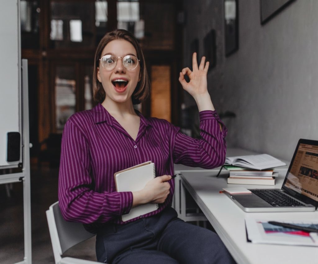 Dicas criativas para melhorar o ambiente de trabalho e fortalecer o clima organizacional. A Benê é o melhor cartão multibenefício corporativo, com bandeira Visa e aceitação ampla na vida real.