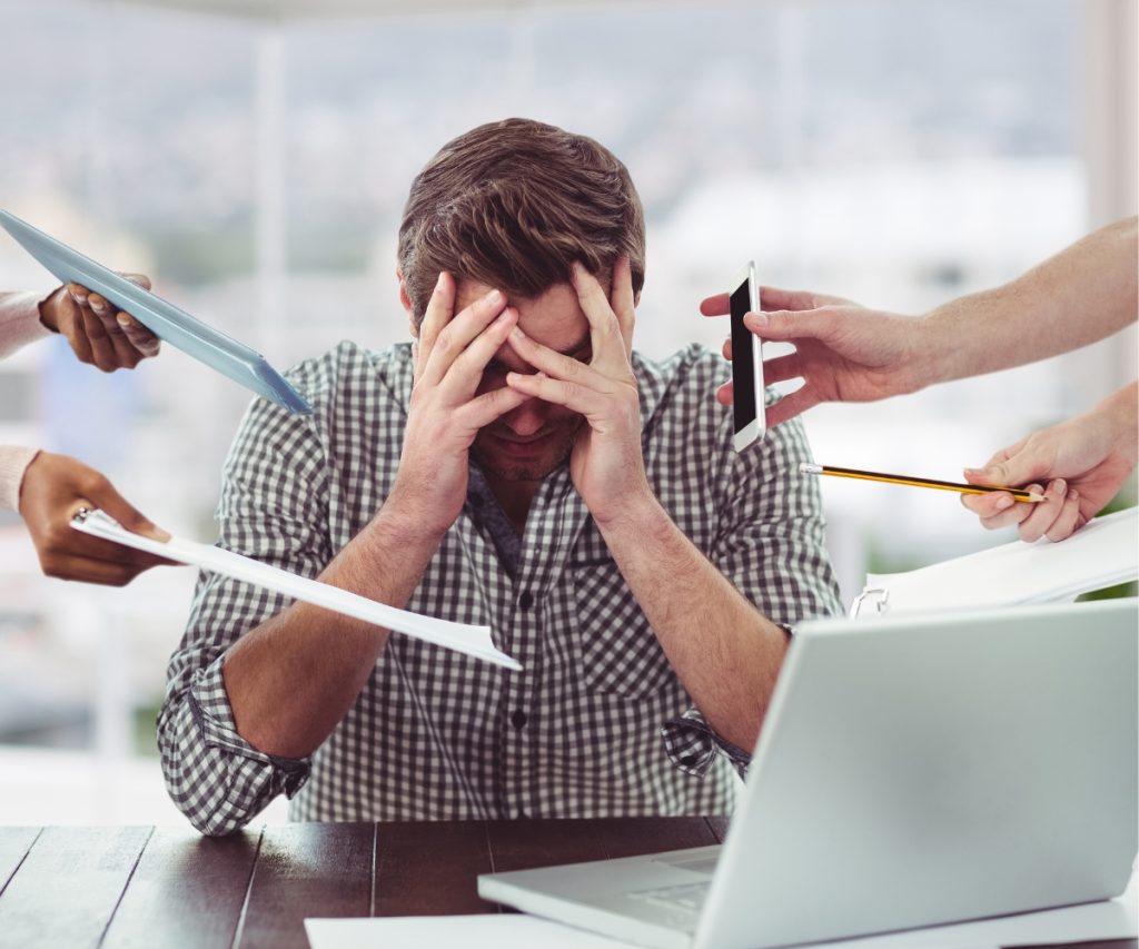 Pressão no Trabalho: Como Equilibrar Eficiência e Saúde Mental. A Benê é o melhor cartão multibenefício corporativo, com bandeira Visa e aceitação ampla na vida real.