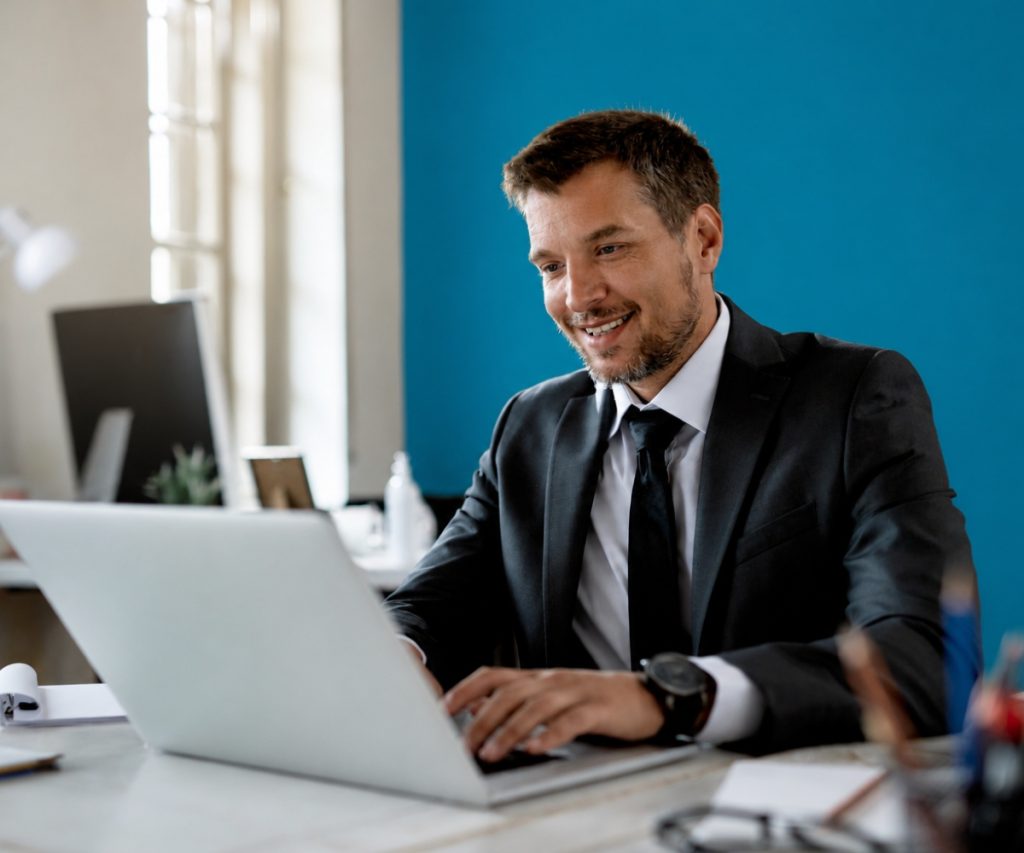 Como uma corretora de planos de saude ajuda a reduzir custos empresariais. A Benê Seguros facilita a contratação de planos de saúde, odontológico e de vida para empresas, com custo acessível e soluções a partir de 3 vidas. Seguro saúde nas melhores operadoras do Brasil. Consultoria de benefícios corporativos completa para sua empresa.