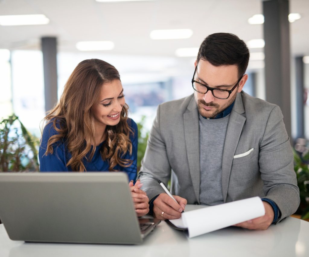 Como uma corretora de saude pode transformar a gestão da sua empresa. A Benê Seguros facilita a contratação de planos de saúde, odontológico e de vida para empresas, com custo acessível e soluções a partir de 3 vidas. Seguro saúde nas melhores operadoras do Brasil. Consultoria de benefícios corporativos completa para sua empresa.