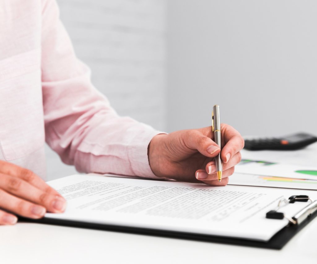 Benê - Cartão Flexível de Benefícios Corporativos Quem pode ser dependente no plano de saude empresarial? Entenda as regras. A Benê Seguros facilita a contratação de planos de saúde, odontológico e de vida para empresas, com custo acessível e soluções a partir de 3 vidas. Seguro saúde nas melhores operadoras do Brasil. Consultoria de benefícios corporativos completa para sua empresa.