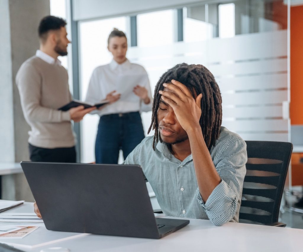 Ansiedade no trabalho: o custo invisível que pode afetar sua empresa. A Benê Seguros facilita a contratação de planos de saúde, odontológico e de vida para empresas, com custo acessível e soluções a partir de 3 vidas. Seguro saúde nas melhores operadoras do Brasil. Consultoria de benefícios corporativos completa para sua empresa.