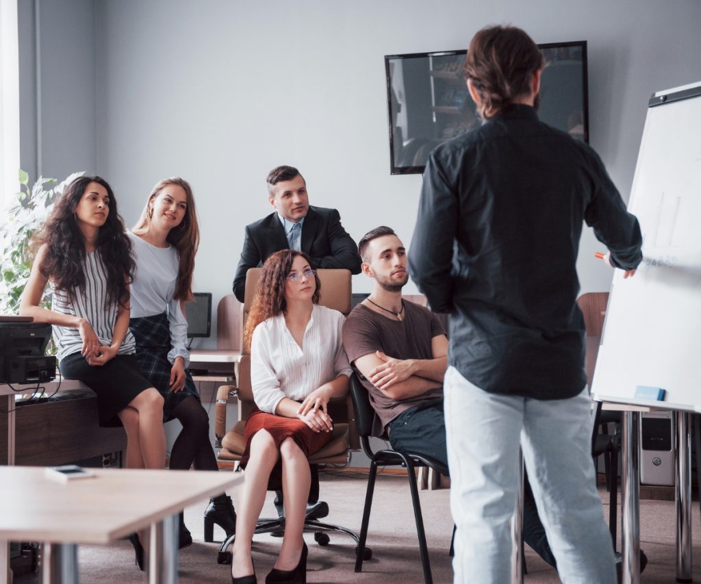Seguro de vida empresarial como um diferencial na retenção de talentos. A Benê Seguros facilita a contratação de planos de saúde, odontológico e de vida para empresas, com custo acessível e soluções a partir de 3 vidas. Seguro saúde nas melhores operadoras do Brasil. Consultoria de benefícios corporativos completa para sua empresa.