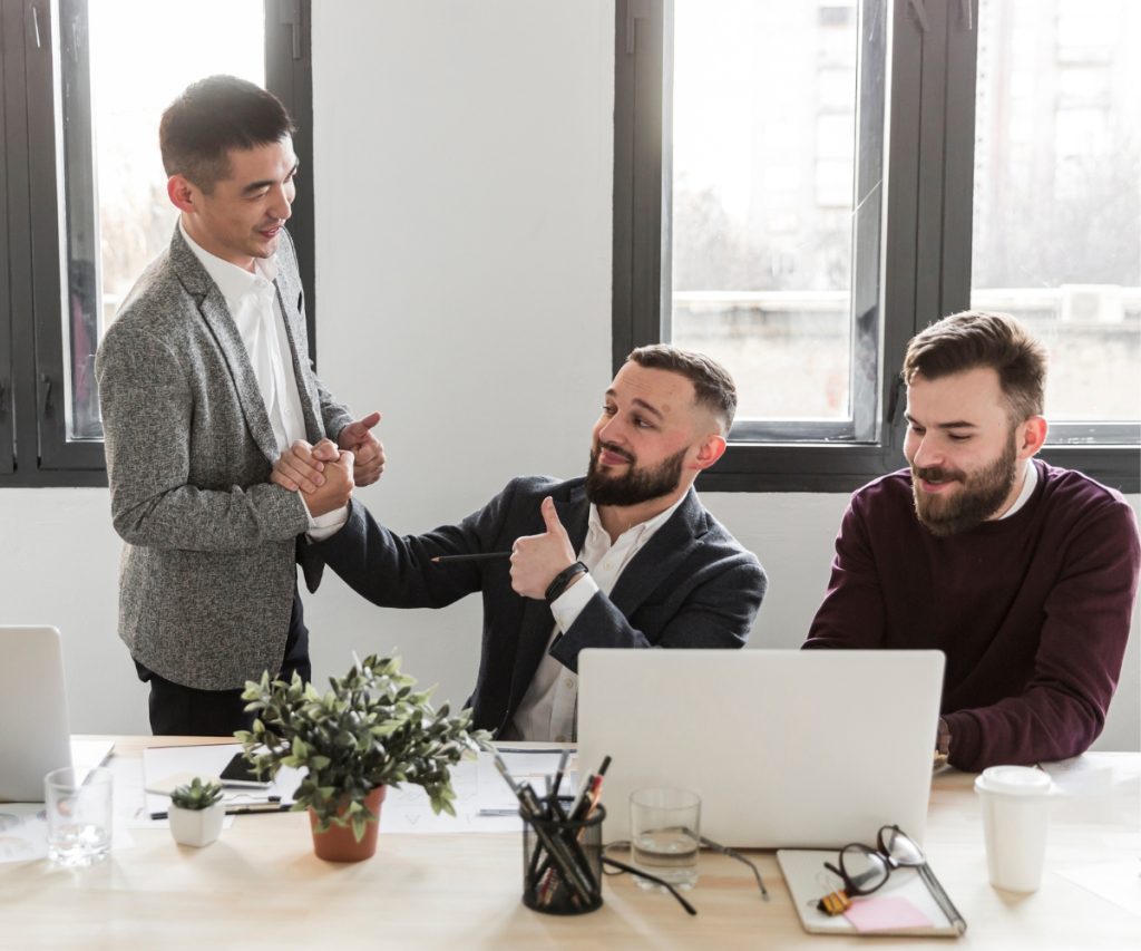 Seguro de vida empresarial como um diferencial na retenção de talentos. A Benê Seguros facilita a contratação de planos de saúde, odontológico e de vida para empresas, com custo acessível e soluções a partir de 3 vidas. Seguro saúde nas melhores operadoras do Brasil. Consultoria de benefícios corporativos completa para sua empresa.