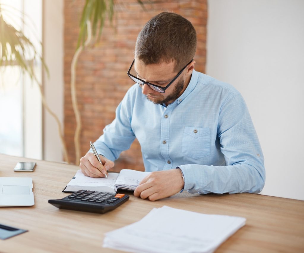 O que é apólice de seguro? Entenda como funciona e por que ela é essencial. A Benê Seguros facilita a contratação de planos de saúde, odontológico e de vida para empresas, com custo acessível e soluções a partir de 2 vidas. Seguro saúde nas melhores operadoras do Brasil. Consultoria de benefícios corporativos completa para sua empresa.