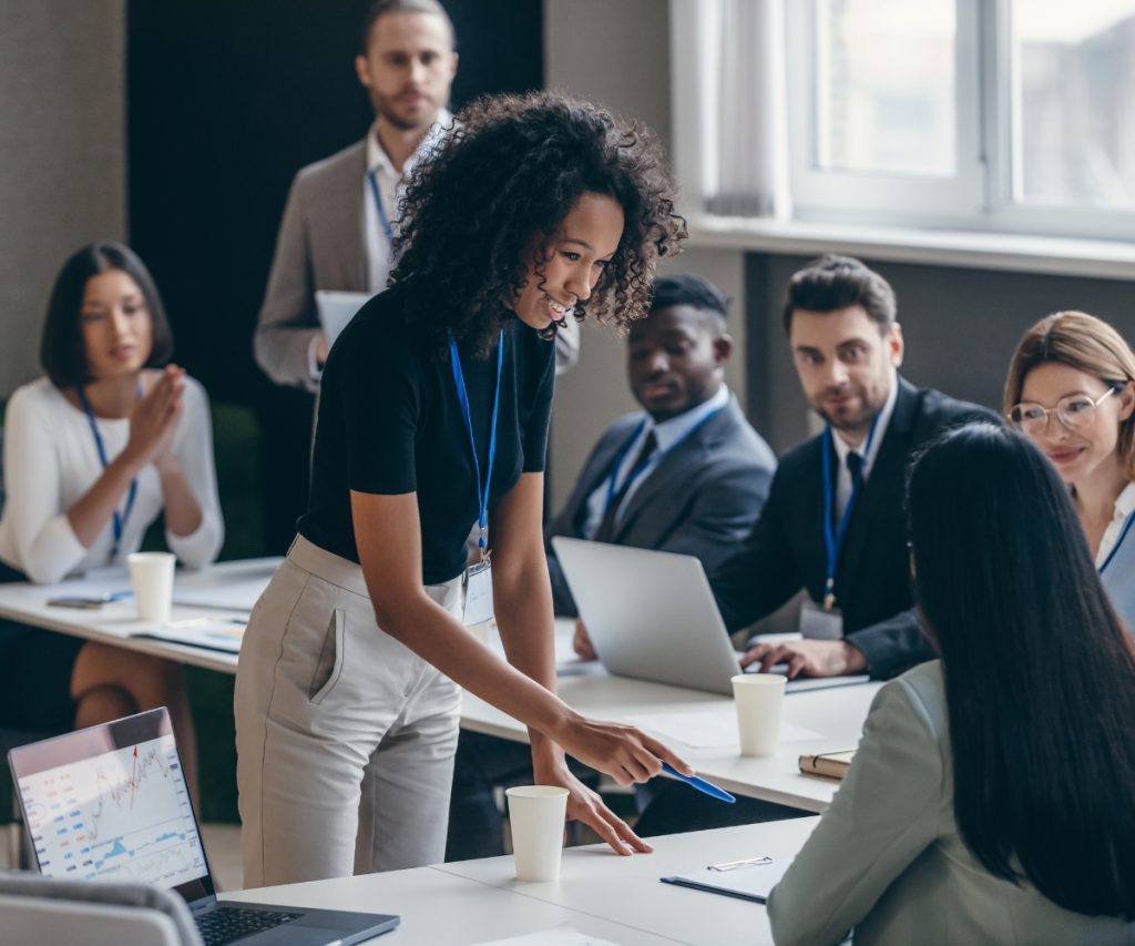 Liderança colaborativa: o caminho para equipes mais unidas e eficientes. A Benê é o melhor cartão multibenefício corporativo, com bandeira Visa e aceitação ampla na vida real.