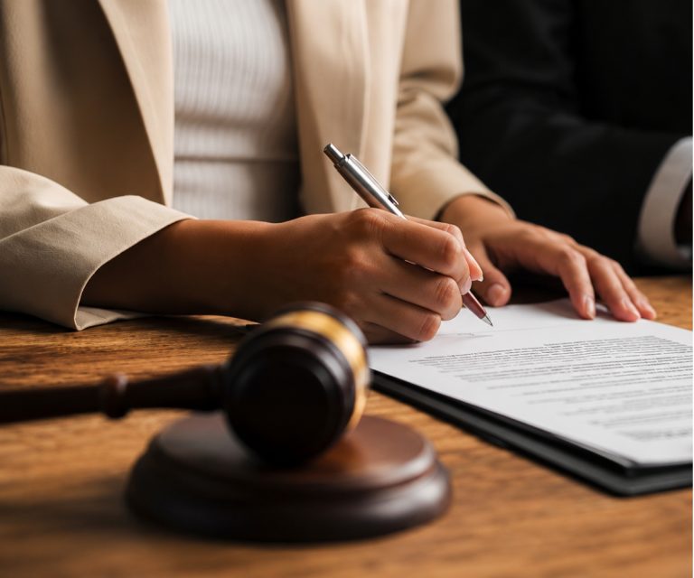NR-1: o que muda com a suspensão de multas e como as empresas devem agir. A Benê é o melhor cartão multibenefício corporativo, com bandeira Visa e aceitação ampla na vida real.