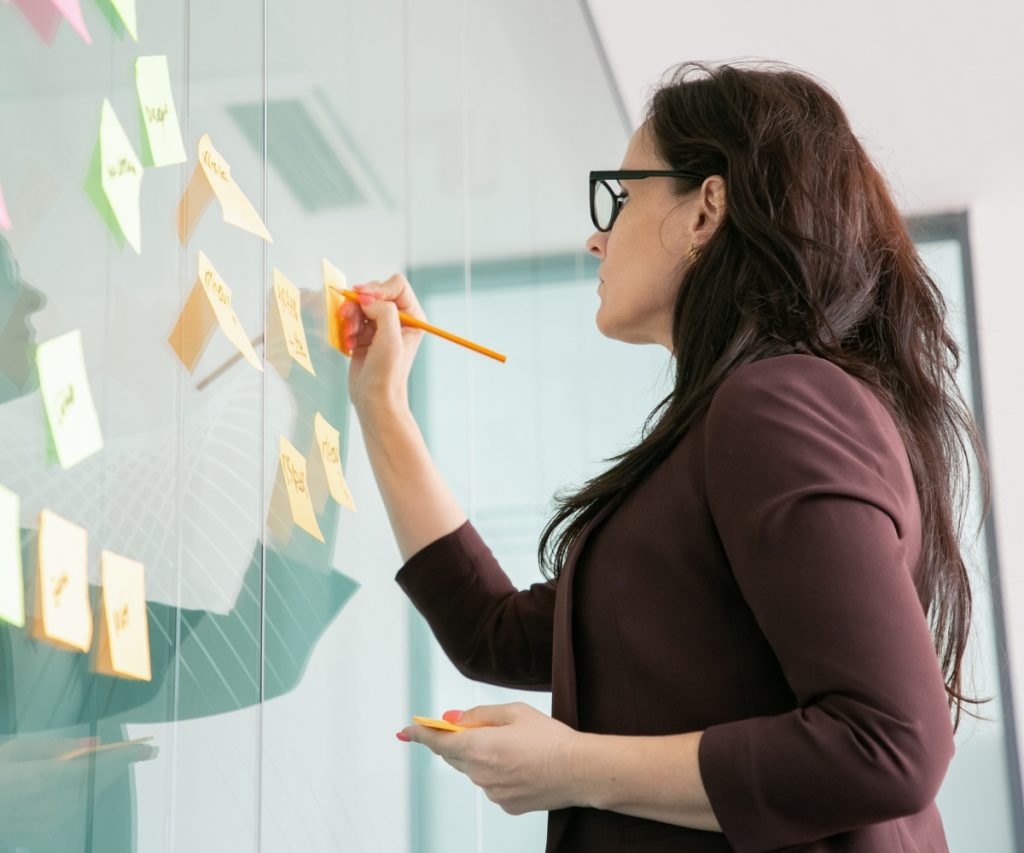 Produtividade saudável: o equilíbrio entre resultados e qualidade de vida. A Benê Seguros facilita a contratação de planos de saúde, odontológico e de vida para empresas, com custo acessível e soluções a partir de 2 vidas. Seguro saúde nas melhores operadoras do Brasil. Consultoria de benefícios corporativos completa para sua empresa.