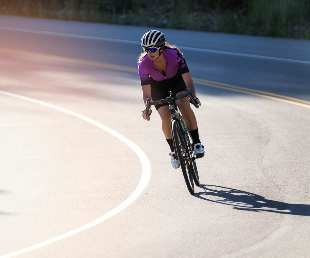 Benefícios de andar de bicicleta: 10 motivos para incluir esse hábito na rotina. Contrate já um seguro bike da Benê e pedale com mais tranquilidade, contando com atendimento especializado e contratação rápida pelo WhatsApp.