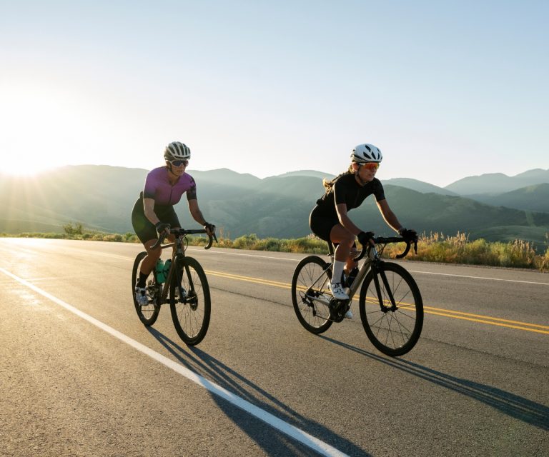 Benefícios de andar de bicicleta: 10 motivos para incluir esse hábito na rotina. Contrate já um seguro bike da Benê e pedale com mais tranquilidade, contando com atendimento especializado e contratação rápida pelo WhatsApp.