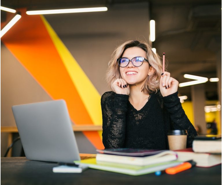 Criatividade no trabalho: estratégias para inovar. A Benê é o melhor cartão multibenefício corporativo, com bandeira Visa e aceitação ampla na vida real.