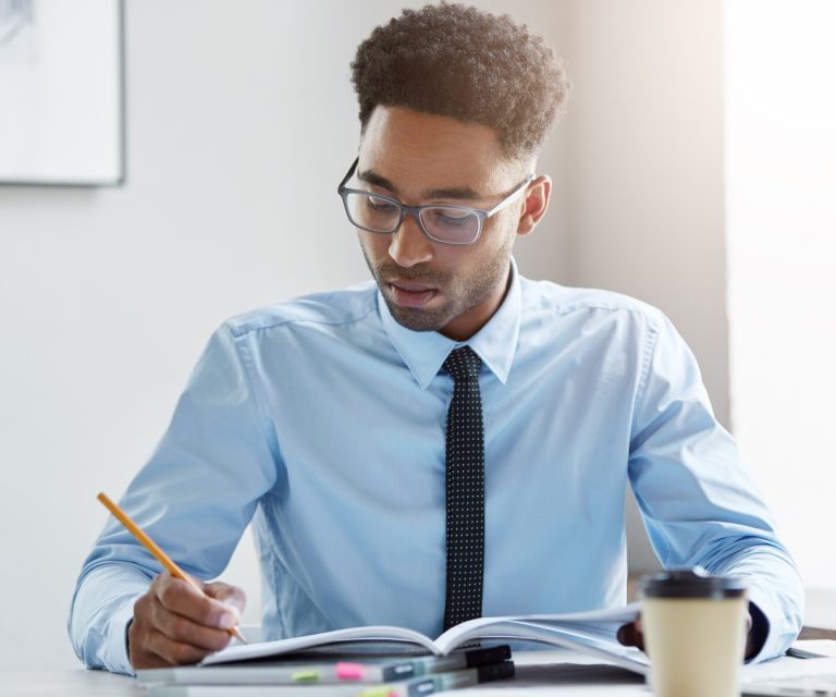 Desenvolvimento profissional: práticas para impulsionar carreiras. A Benê é o melhor cartão multibenefício corporativo, com bandeira Visa e aceitação ampla na vida real.