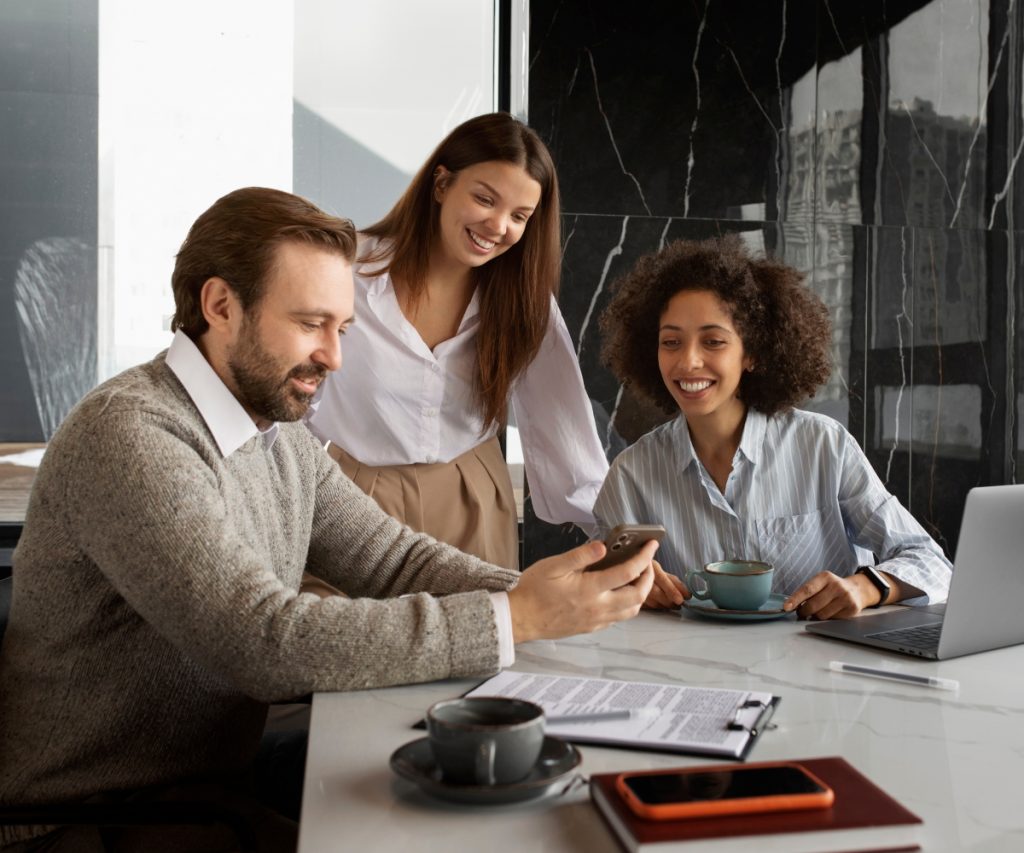 Como os benefícios influenciam o employer branding das empresas. A Benê Seguros facilita a contratação de planos de saúde, odontológico e de vida para empresas, com custo acessível e soluções a partir de 2 vidas. Seguro saúde nas melhores operadoras do Brasil. Consultoria de benefícios corporativos completa para sua empresa.