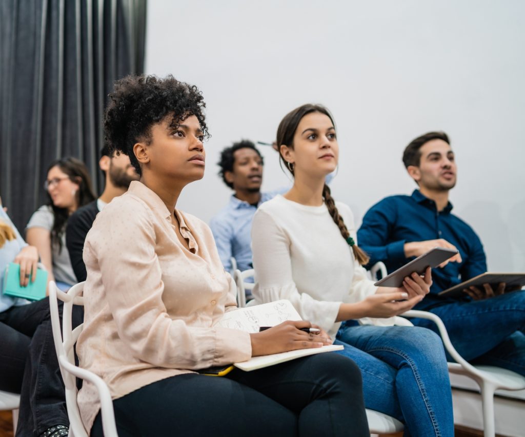 O impacto da saúde bucal na produtividade dos colaboradores. A Benê Seguros facilita a contratação de planos de saúde, odontológico e de vida para empresas, com custo acessível e soluções a partir de 2 vidas. Seguro saúde nas melhores operadoras do Brasil. Consultoria de benefícios corporativos completa para sua empresa.