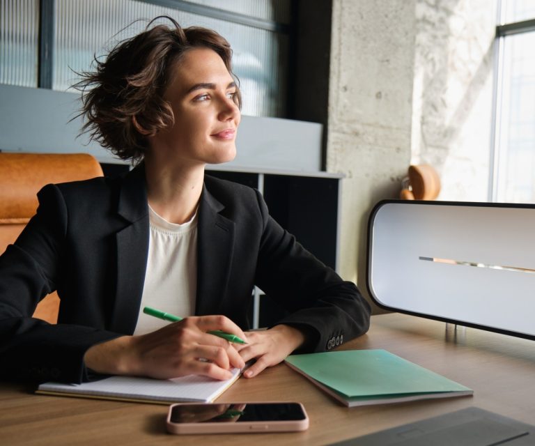 Resiliência no trabalho: o segredo para lidar com mudanças. A Benê é o melhor cartão multibenefício corporativo, com bandeira Visa e aceitação ampla na vida real.