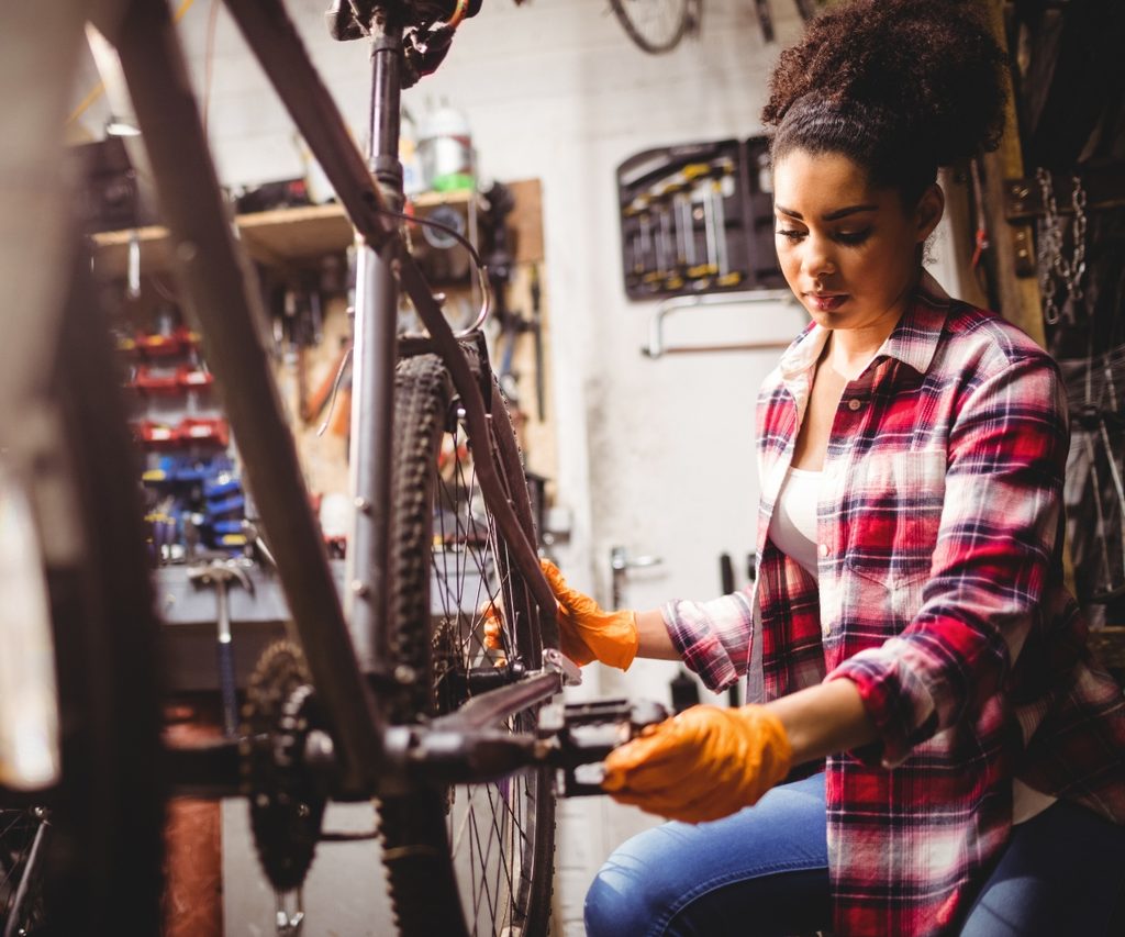 Qual é a vida útil de uma bike? Entenda os fatores que fazem a diferença. Contrate já um seguro bike da Benê e pedale com mais tranquilidade, contando com atendimento especializado e contratação rápida pelo WhatsApp.