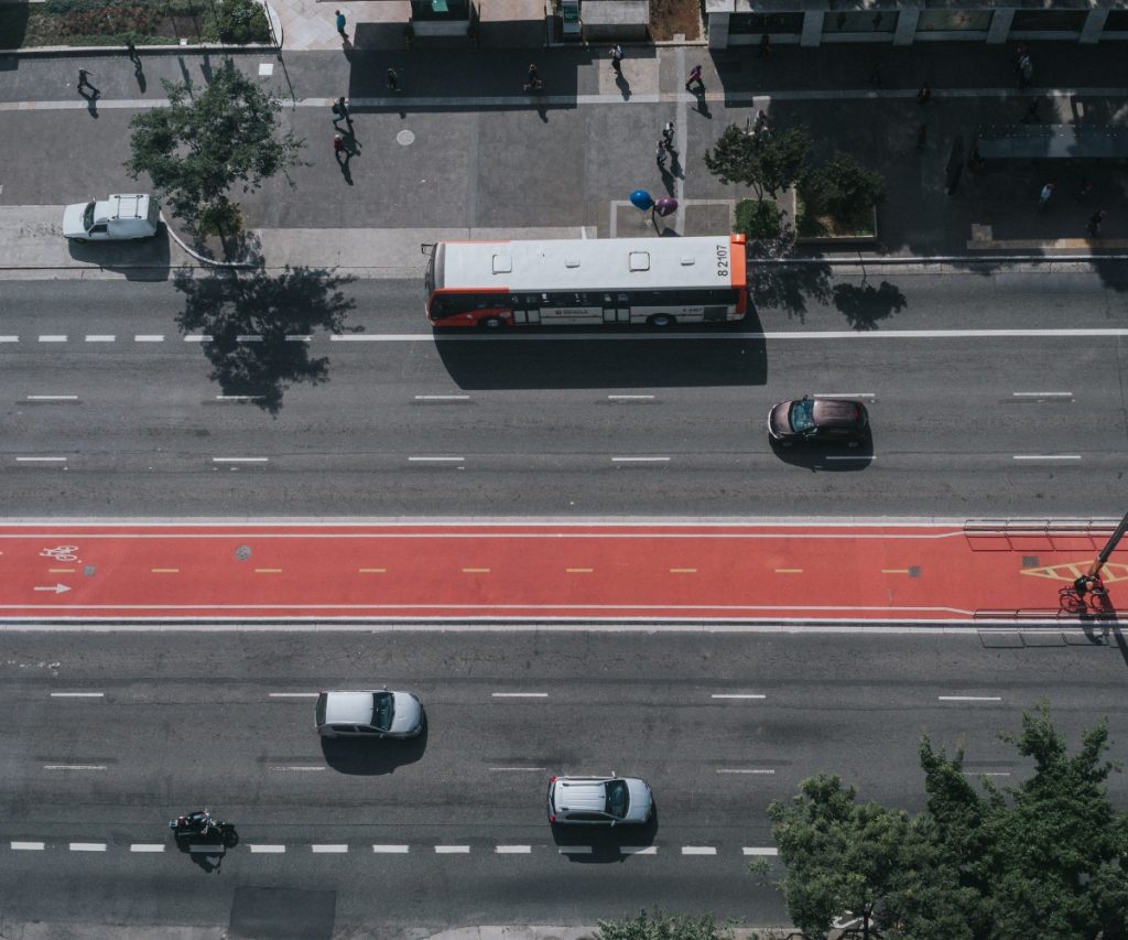 Ciclovia no Brasil cresce e amplia espaço para as bikes nas cidades. Contrate já um seguro bike da Benê e pedale com mais tranquilidade, contando com atendimento especializado e contratação rápida pelo WhatsApp.