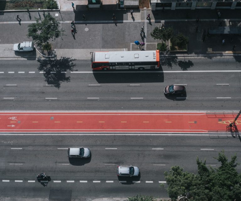 Ciclovia no Brasil cresce e amplia espaço para as bikes nas cidades. Contrate já um seguro bike da Benê e pedale com mais tranquilidade, contando com atendimento especializado e contratação rápida pelo WhatsApp.