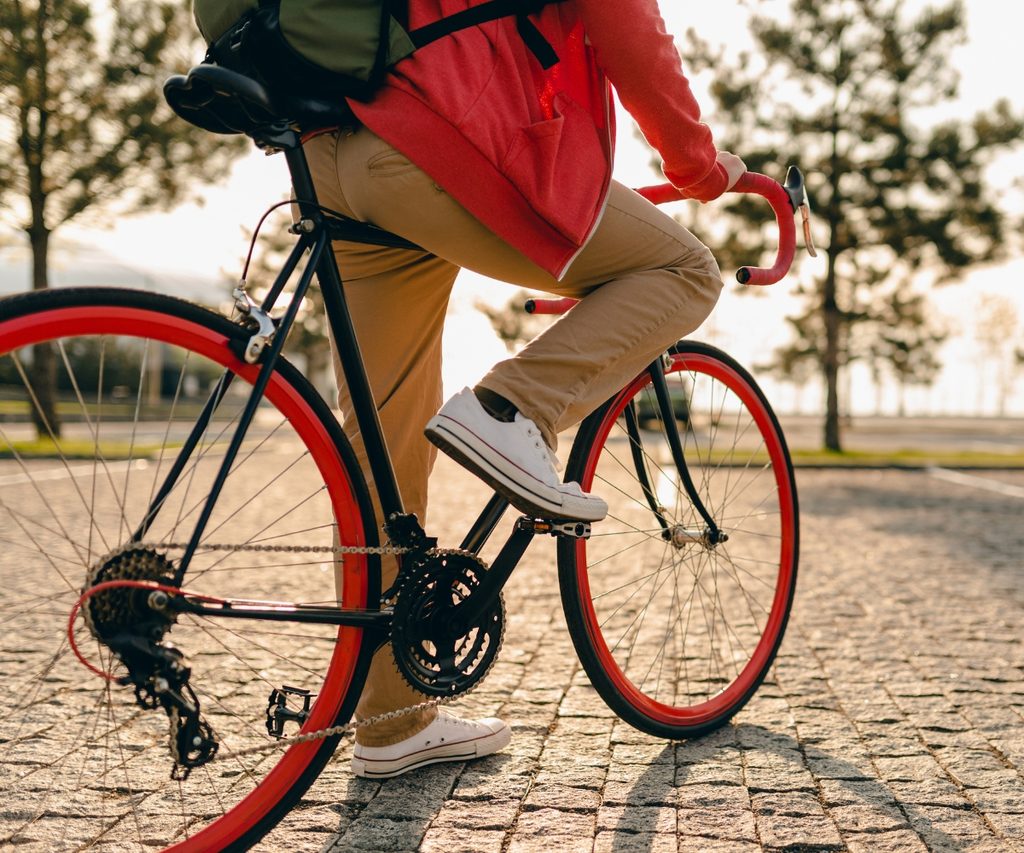 O mercado de bicicleta cresce e transforma a mobilidade no Brasil. Contrate já um seguro bike da Benê e pedale com mais tranquilidade, contando com atendimento especializado e contratação rápida pelo WhatsApp.